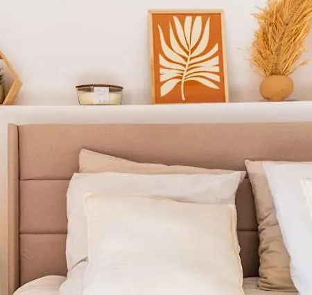 شقة 2-room Near Sea, New Fully Equipped تولون